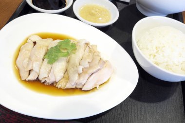 Tavuklu pilav yakın çekim 