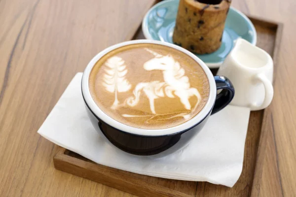 Latte Caliente Con Galletas Una Mesa Madera —  Fotos de Stock