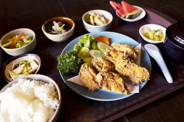 Poulet Frit Avec Plats Accompagnement Style Japonais — Photo