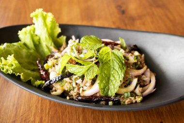 Tay Baharatlı Kıymalı Domuz Yağı