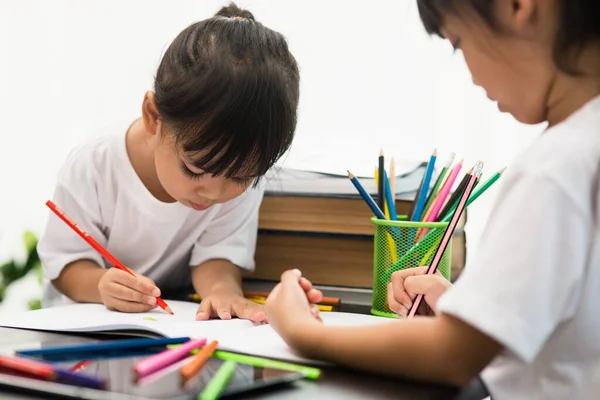 Covid Coronavirus Und Lernen Von Hause Konzept Für Schulkinder Hause — Stockfoto