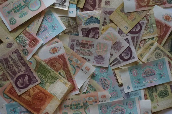  sovet sendikadan eski banknotlar