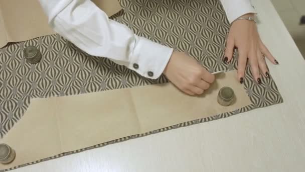 Produção Costura Privada Workshop Sewing Home Modeling Vestido Uma Mulher — Vídeo de Stock
