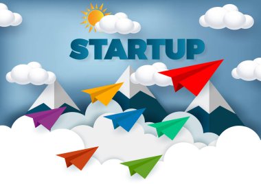 Kağıt uçak gökyüzüne kadar hedeflere yarışıyor 