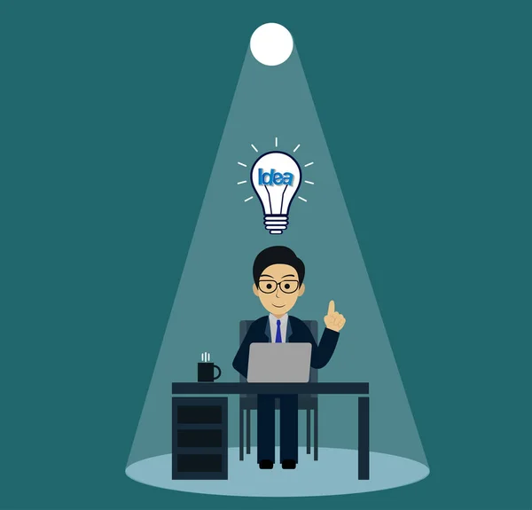 工作空间的商人坐在办公桌前 桌上放着一个灯泡 一个人头上放着灯泡 手电筒照着 矢量插图 — 图库矢量图片