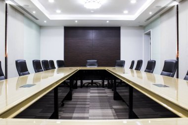 masa ve sandalyeler ile konsept modern toplantı odası
