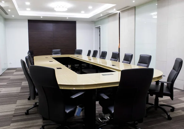 Modern meeting room with table and chairs. concept conventon room — Stock Photo, Image