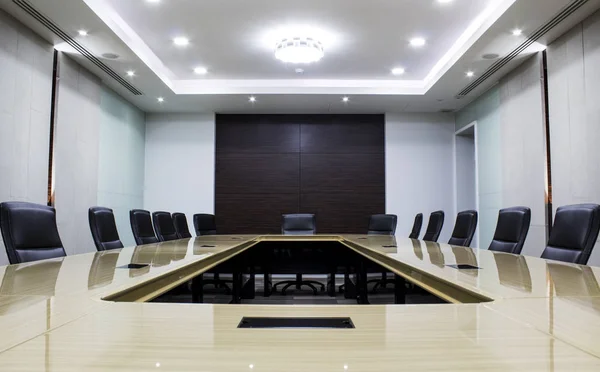 Modern meeting room with table and chairs. concept conventon room — Stock Photo, Image