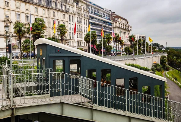 Pireneler Şehir Pau ve füniküler