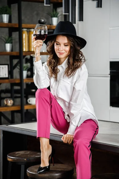 White Chinos with Pink Long Sleeve Shirt Outfits (23 ideas & outfits) |  Lookastic