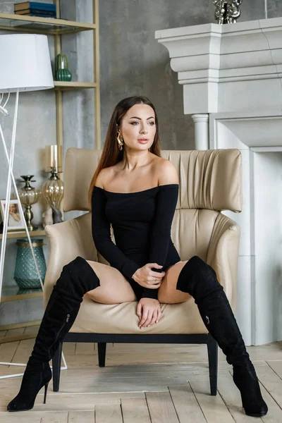 Portrait Beautiful Young Woman Black Clothes Young Model Sitting Armchair — Stock Photo, Image