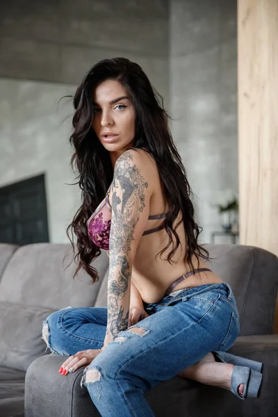 Attractive Long Haired Model Blue Jeans Bra Posing Apartments Interior — Stock Photo, Image