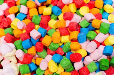 çok renkli toz marmelat tatlıları kütlesi