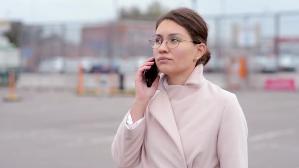 Girl Coat Takes Out Phone Tries Make Call She Doesn — Stock Video