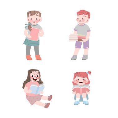 sevimli çocuklar kitap okuma ve bazı kitap koleksiyonu getirmek