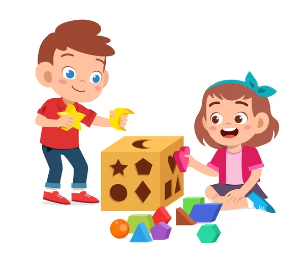 Χαρούμενα χαριτωμένα παιδιά παίζουν μαθαίνουν 3d γεωμετρία — Διανυσματικό Αρχείο