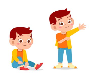 Mutlu şirin çocuk giyinme sürecine giriyor.