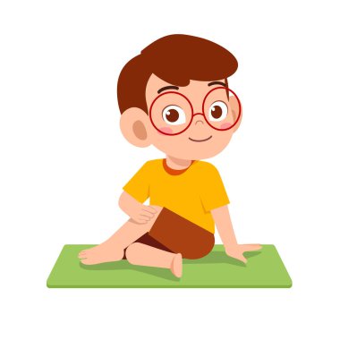 Küçük tatlı çocuk ve kız yoga pozu veriyor.