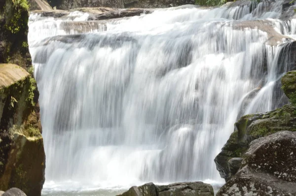 Wasserfälle Sri Lanka — Stockfoto