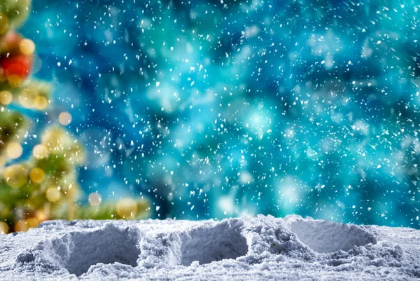 Snowy Glinsterende Glanzende Winterlandschap Met Vallende Sneeuwvlokken Sneeuw Oppervlak Voor — Stockfoto