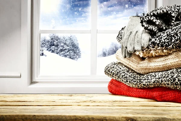 Snowy Winter Glimmering Shiny Landscape Window Winter Accessories Wooden Board — Stock Photo, Image