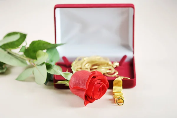 Gift Box Jewelery Red Rose Perfect Gift Holiday Anniversary Light — Stock Photo, Image