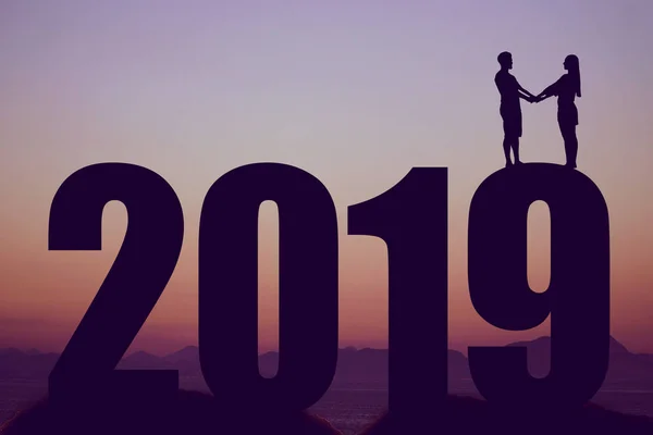 Nouvelle Année 2019 Silhouette Avec Couple Comme Symbole Pour Amour — Photo