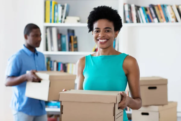 Move of african american family to new home — Stock Photo, Image