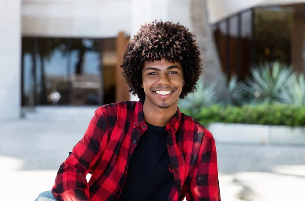 Retrato de afro-americano hipster jovem adulto — Fotografia de Stock