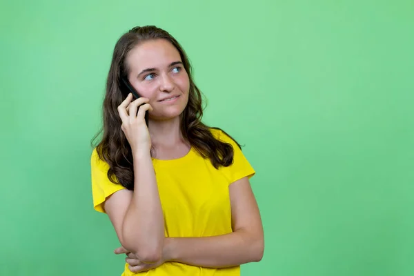 Muito Alemão Jovem Mulher Adulta Com Cabelo Morena Falando Telefone — Fotografia de Stock