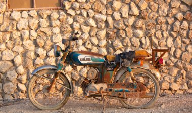 Kelime Savaşı Klasik Yamaha 100 Cc Kraliyet Bisikleti