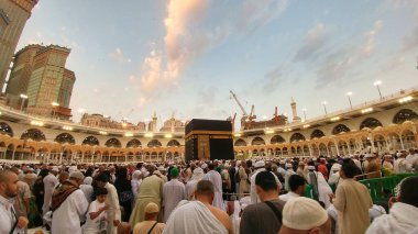 Mescid al haram İslam 'ın en kutsal camii.