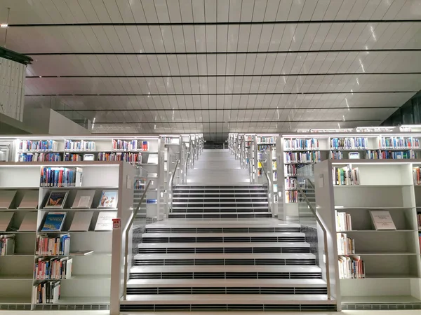 Interior Biblioteca Nacional Qatar Doha Qatar Capital Qatar —  Fotos de Stock