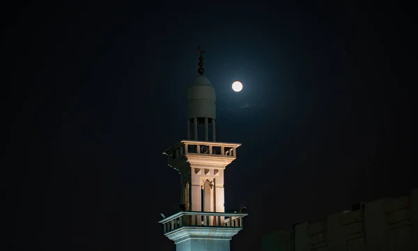 Achtergrond Beeld Van Moskee Minaret Tijdens Volle Maan Nacht Volle — Stockfoto