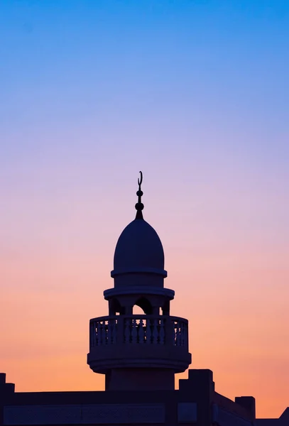 Imagem Fundo Minarete Mesquita Durante Pôr Sol — Fotografia de Stock
