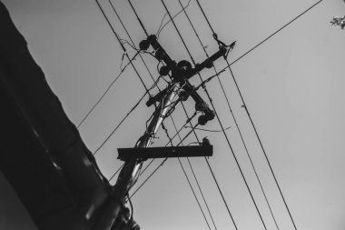 özel bir evin çatısında küçük anten