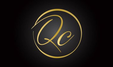 İlk harf QC logo tasarımı ve yaratıcı modern iş tipografi vektör şablonu. Yaratıcı izole QC harf logosu tasarımı