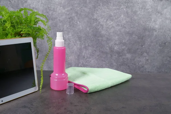 monitor, laptop, tablet cleaning tools with microfiber