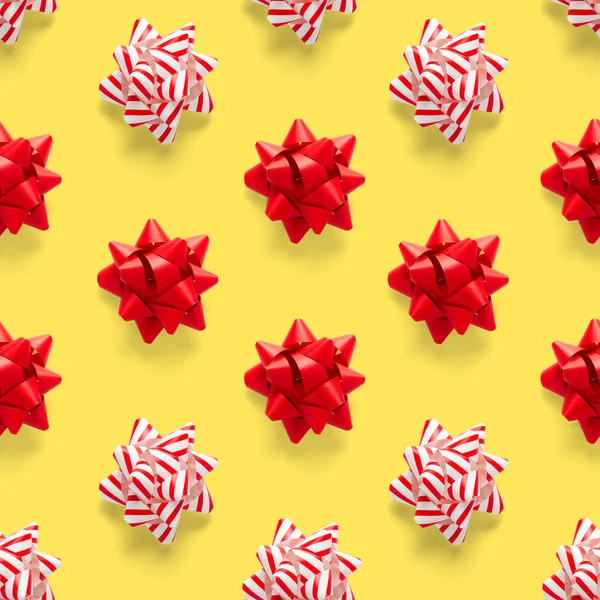 Naadloze Regelmatige Creatieve Kerst Patroon Met Nieuwjaar Decoraties Witte Achtergrond — Stockfoto