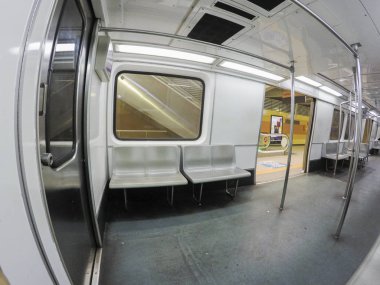 Metro treninin içinde