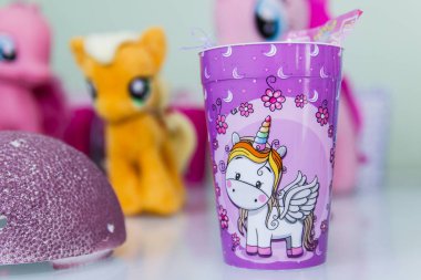 Unicorn teması ile Doğum günü partisi dekorasyon