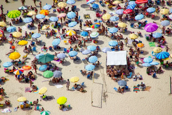 Sonniger Tag am Strand von Urca — Stockfoto