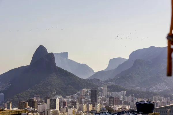 Paisaje de la favela de Cantagalo —  Fotos de Stock