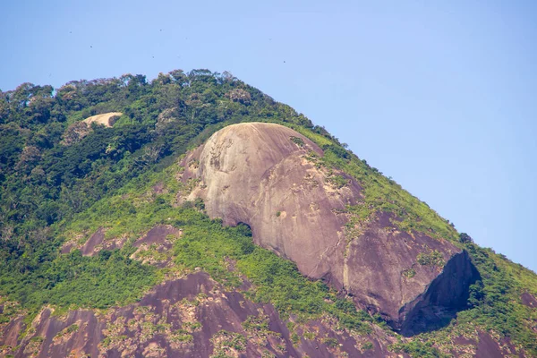 Hügel der Ziegen - Stein des Maroca - Lagune rodrigo de freitas - Rio de Janeiro. — Stockfoto