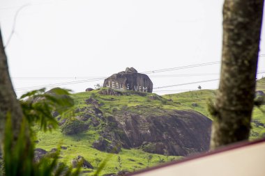 point stone track trail in rio de janeiro