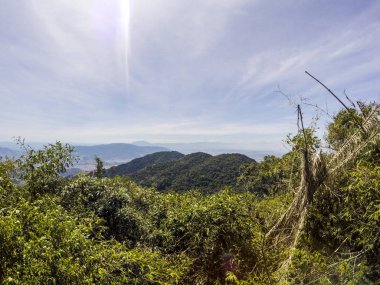 visual of the trail between the neighborhoods of jacarepagu�� and campo grande in rio de janeiro