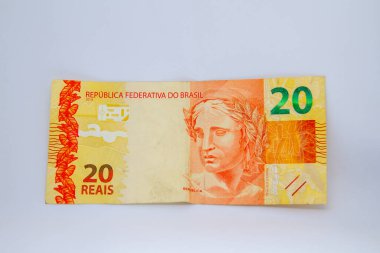 Rio de Janeiro 'da beyaz arka planda yirmi reais banknot (Brezilya para birimi)