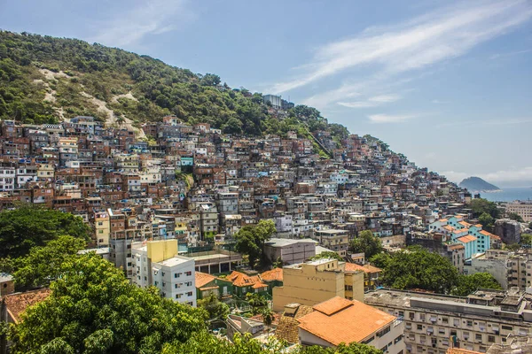 Трущобы Рио Жанейро — стоковое фото