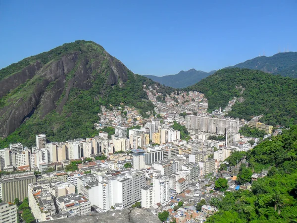 Brezilya Nın Rio Janeiro Şehrinde Copacabana Daki Agulhinha Inhanga Zirvesinin — Stok fotoğraf