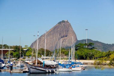 Rio de Janeiro, Brezilya 'da Gloria' nın marinasına demirlemiş tekneler.